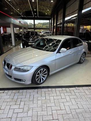 BMW 320i 2.0 16V GASOLINA 4P AUTOMÁTICO BMW 320i 2.0 16V GASOLINA 4P AUTOMÁTICO